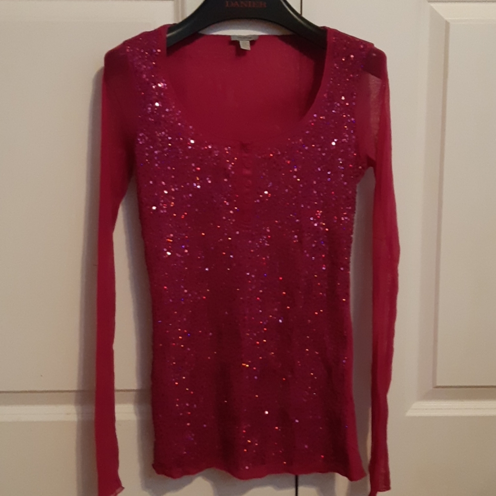 Tristan-XS top-never worn.